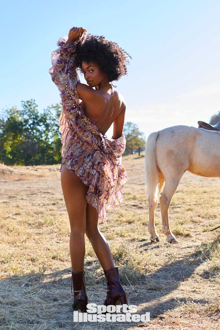 X163463_TK2_00107WMweb